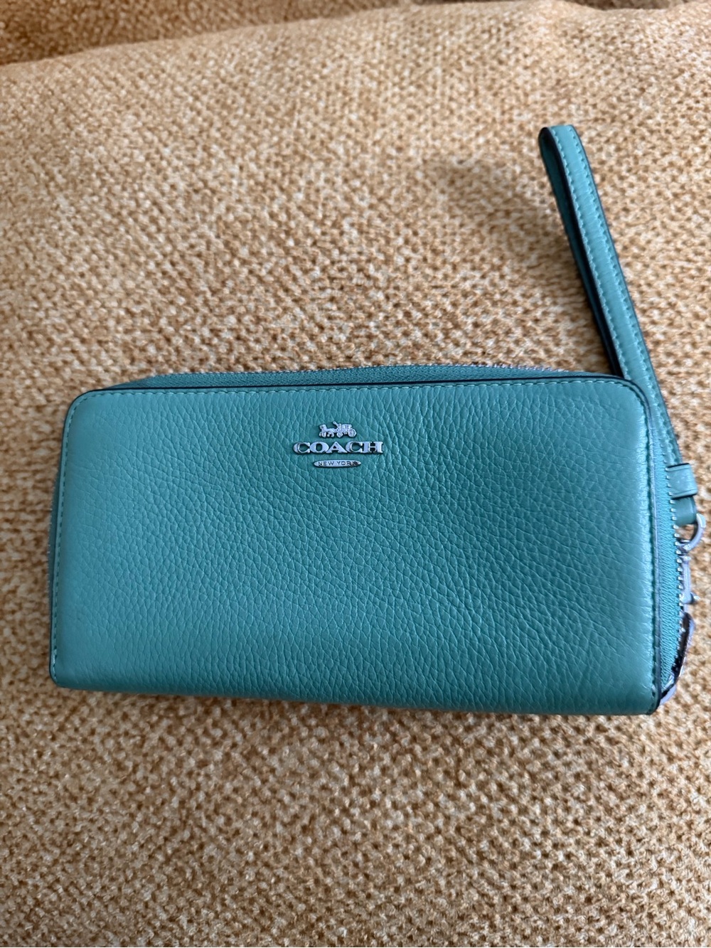 COACH Teal Pebbled Leather Wristlet Wallet